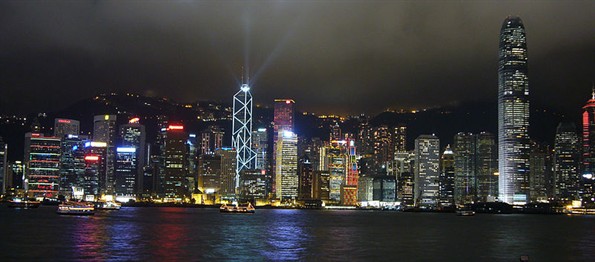 800px-Hong_Kong_skyline_night_lights